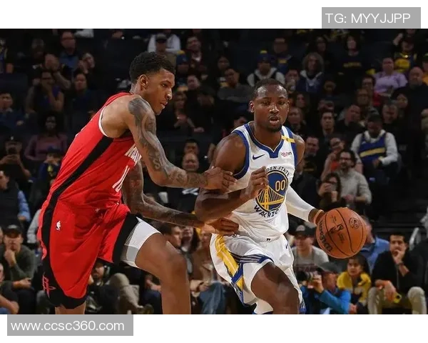 科尔称库明加传球显著提升 逐渐融入团队并展现核心价值